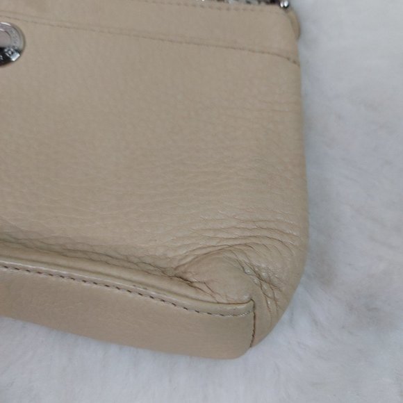 Coach Women's Cream Leather Mini Bag/Wristlet - Picture 8 of 12